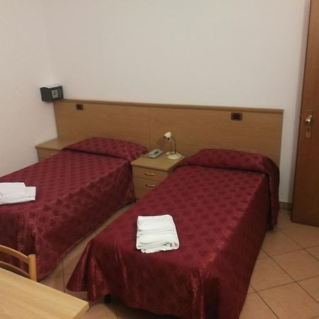 Albergo Della Stazione Cairo Montenotte Kamer foto