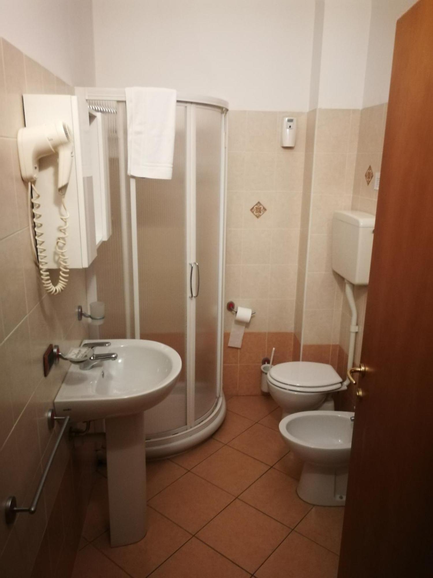 Albergo Della Stazione Cairo Montenotte Kamer foto